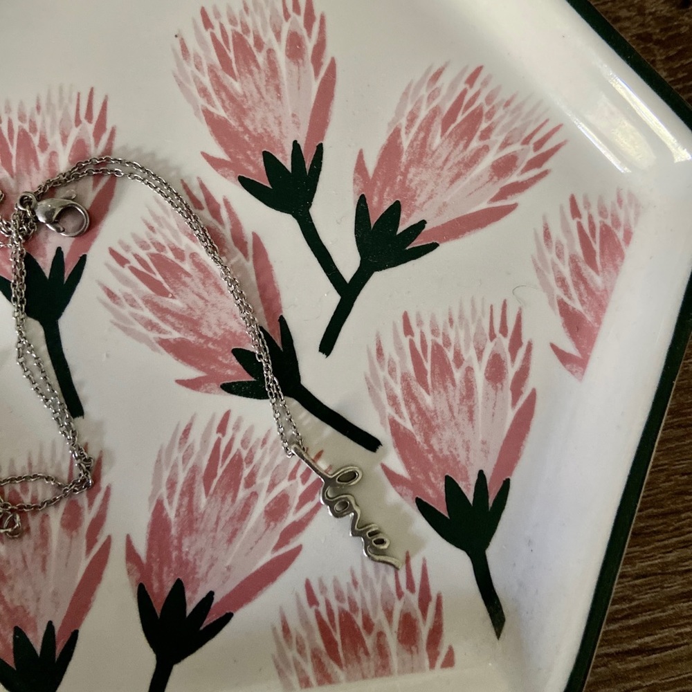 Small silver love necklace